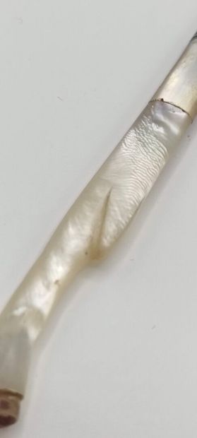 Couteau d'époque fin XVIIIème en état , manche...