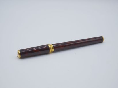 Style plume DUPONT en 