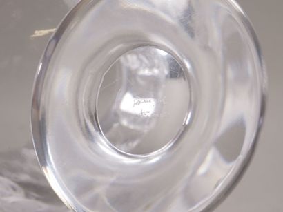 LALIQUE, France.

Vase modèle « DAMPIERRE...