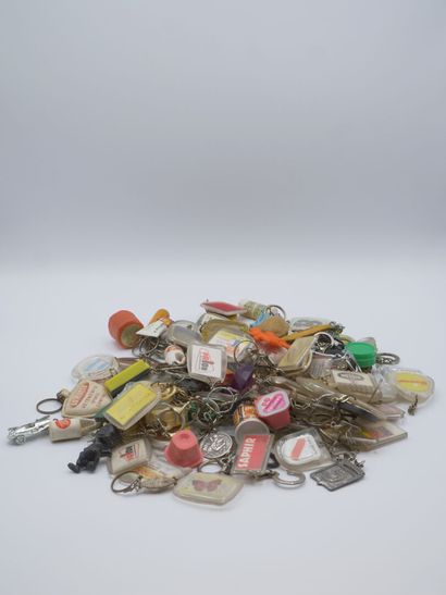 Lot de porte-clefs publicitaires:

Schell,...