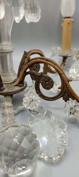 Petit lustre à cinq bras de lumières en métal...