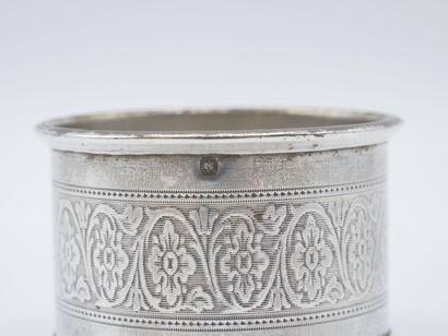 Silver napkin ring. Virgin cartouche on the...