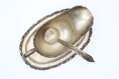 Saucière en argent premier titre et son dormant....