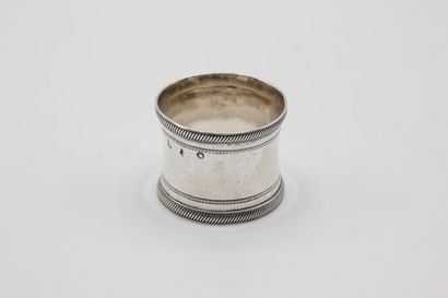 PARIS, 1819-38.

Silver napkin ring decorated...