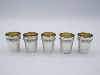 Silver liquor service composed of its 5 glasses,...