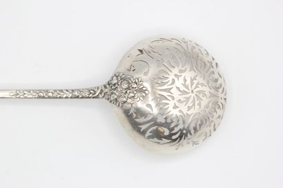 Vve COMPERE 

Silver sugar spoon with relief...