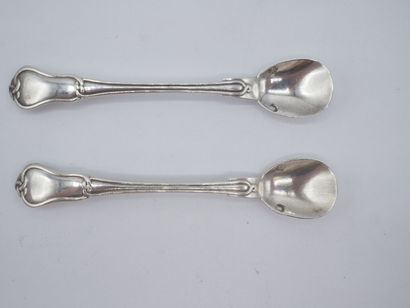 Pair of silver salt shovels of the 