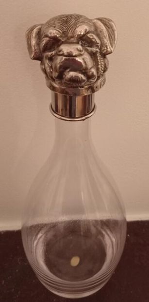 Carafe en cristal.

Monture et bouchon en...