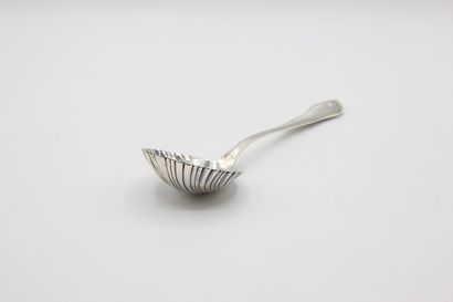 Heavy sugar spoon in silver of model nets,...