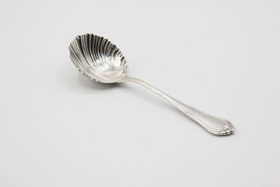 Heavy sugar spoon in silver of model nets,...