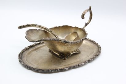 Saucière en argent premier titre et son dormant....