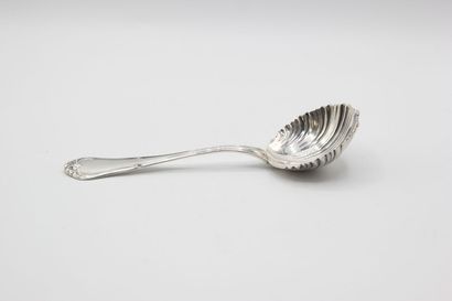 Heavy sugar spoon in silver of model nets,...