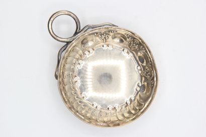 Silver wine-taster with decoration of twisted...