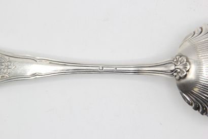 Heavy sugar spoon in silver of model nets,...