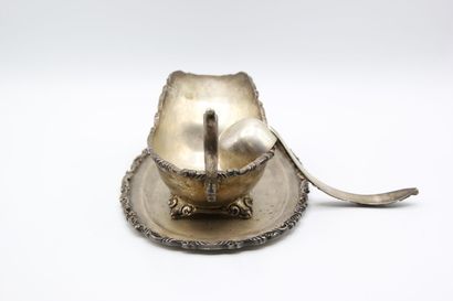 Saucière en argent premier titre et son dormant....