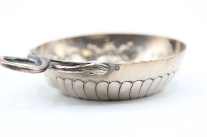 Silver wine-taster with decoration of twisted...