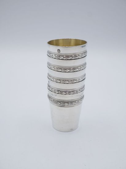 Silver liquor service composed of its 5 glasses,...