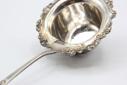 Lot of silver pieces with minerva mark. 

-...