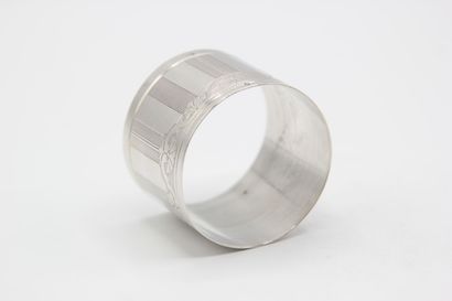 Art Nouveau silver napkin ring, with upper...