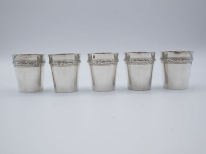Silver liquor service composed of its 5 glasses,...