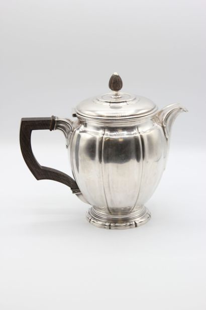 Silver tea/coffee set with filet and hollow...