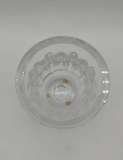 LALIQUE, France. 

Vase, modèle DAMPIERRE...