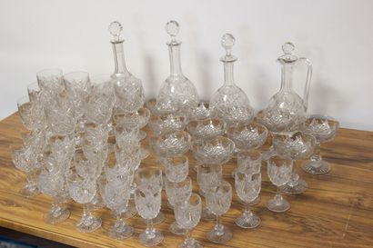 BACCARAT

Partie de service à boisson en...