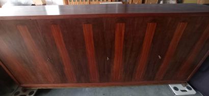 Importante enfilade en placage de palissandre...