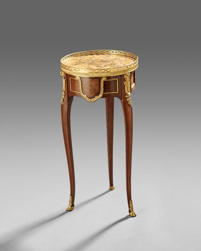 Circular table in solid mahogany and burr...