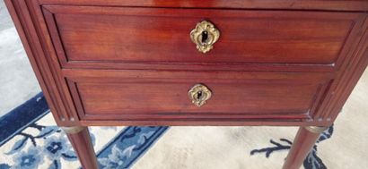 Chest of drawers, all faces in mahogany and...