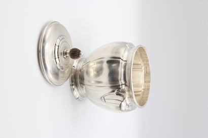 Silver tea/coffee set with filet and hollow...