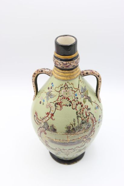 Emile GALLE (1846-1904), Nancy.

Vase en...