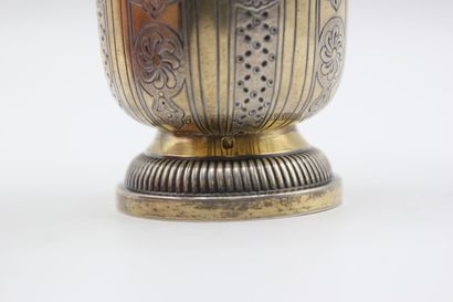 Tulip kettle in vermeil, the body decorated...