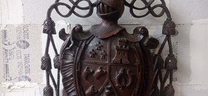 
Élément décoratif en bois sculpté ajouré...
