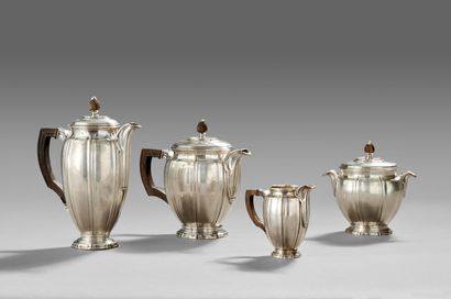 Silver tea/coffee set with filet and hollow...