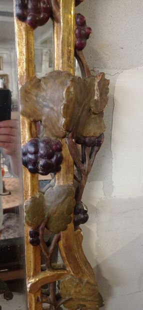 Important gilded and polychromed carved wood...