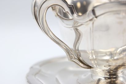 Sauce boat and its dormant silver 1st title...