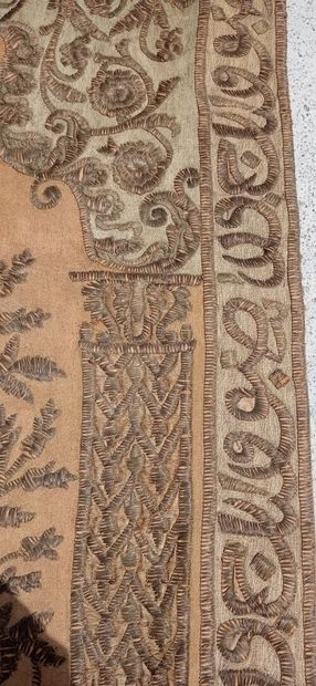 Curious embroidered element with full decoration...