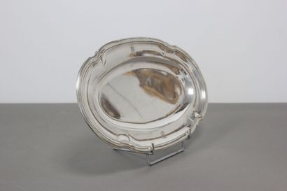Serving dish in silver 1st title with decoration...