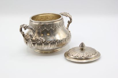Coffee service in silver with foliage. 

It...