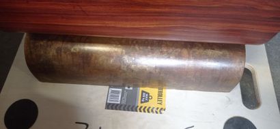 Importante enfilade en placage de palissandre...