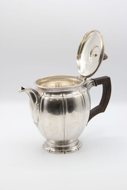 Silver tea/coffee set with filet and hollow...