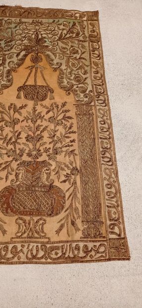 Curious embroidered element with full decoration...