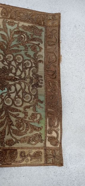 Curious embroidered element with full decoration...