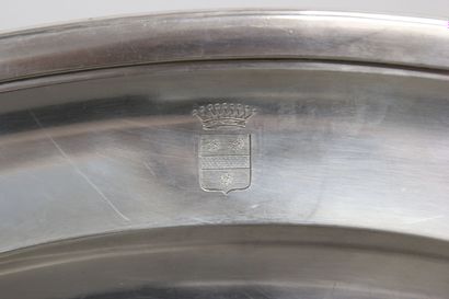 Important silver serving dish 1st title of...