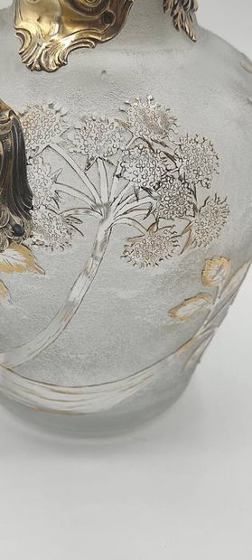 DAUM.

Decanter / ewer ART NOUVEAU in crystal...
