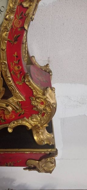 Cartel and its base of lamp in red varnish...