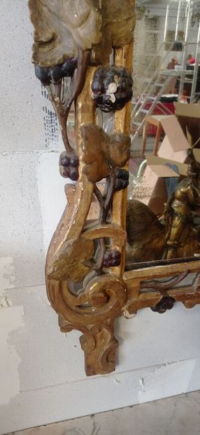Important gilded and polychromed carved wood...