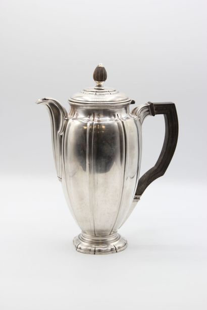 Silver tea/coffee set with filet and hollow...