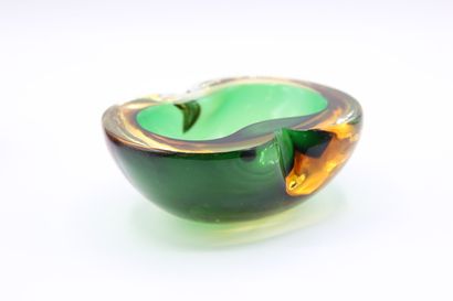 MURANO,

Deux vide-poches en verre. 

L'un...